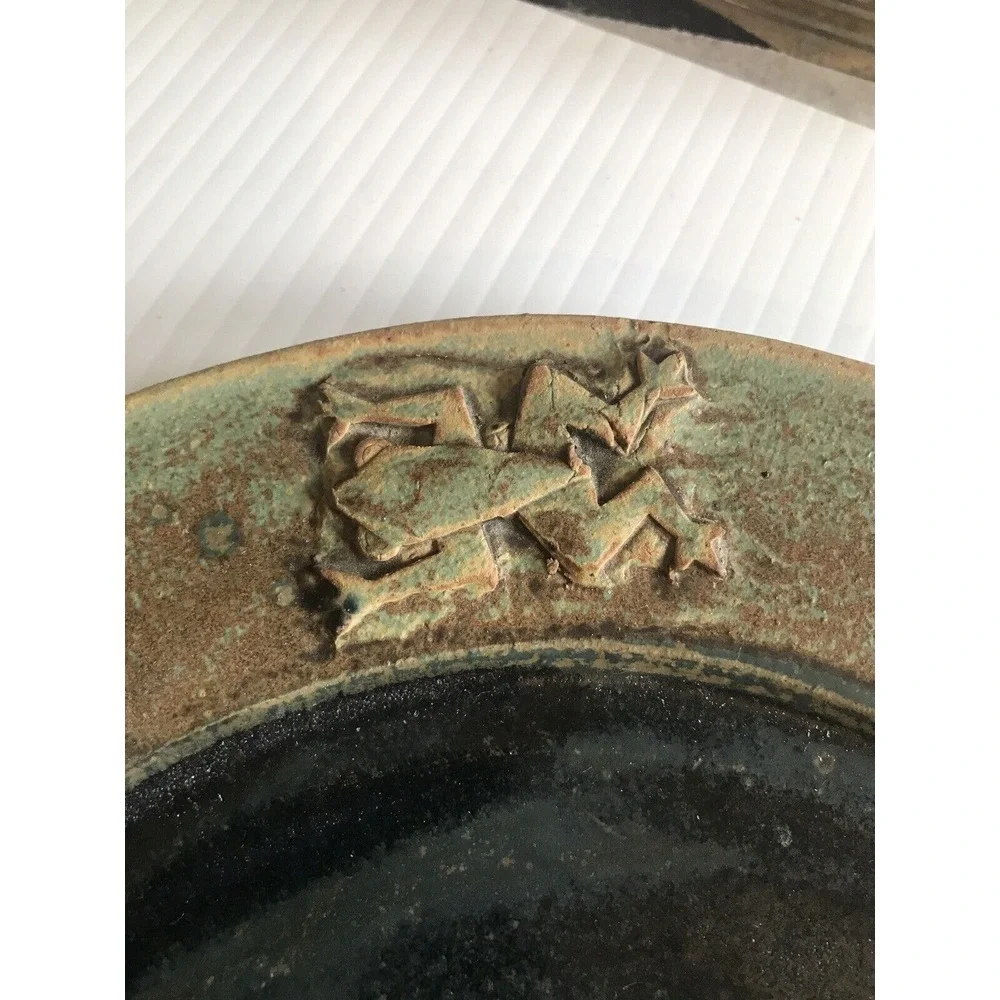 Phillips LP Studio Pottery  handmade stoneware plate with fish approx‎ 11-1/2